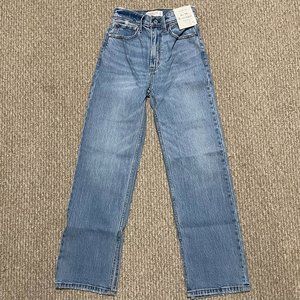 NWT Abercrombie Split Hem High Rise 90s Relaxed Jeans 25/0 S 29"